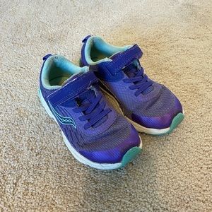 Saucony Little Girl’s Wind A/C Sneaker!